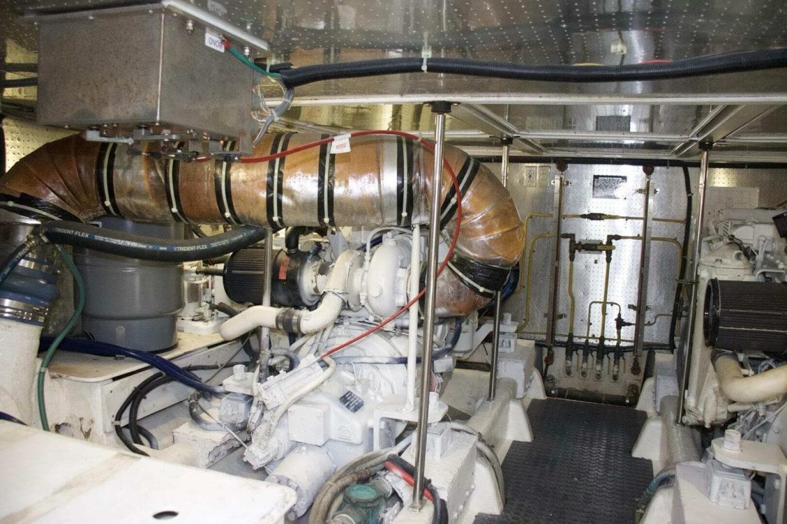 2002 McKinna 57 Pilothouse