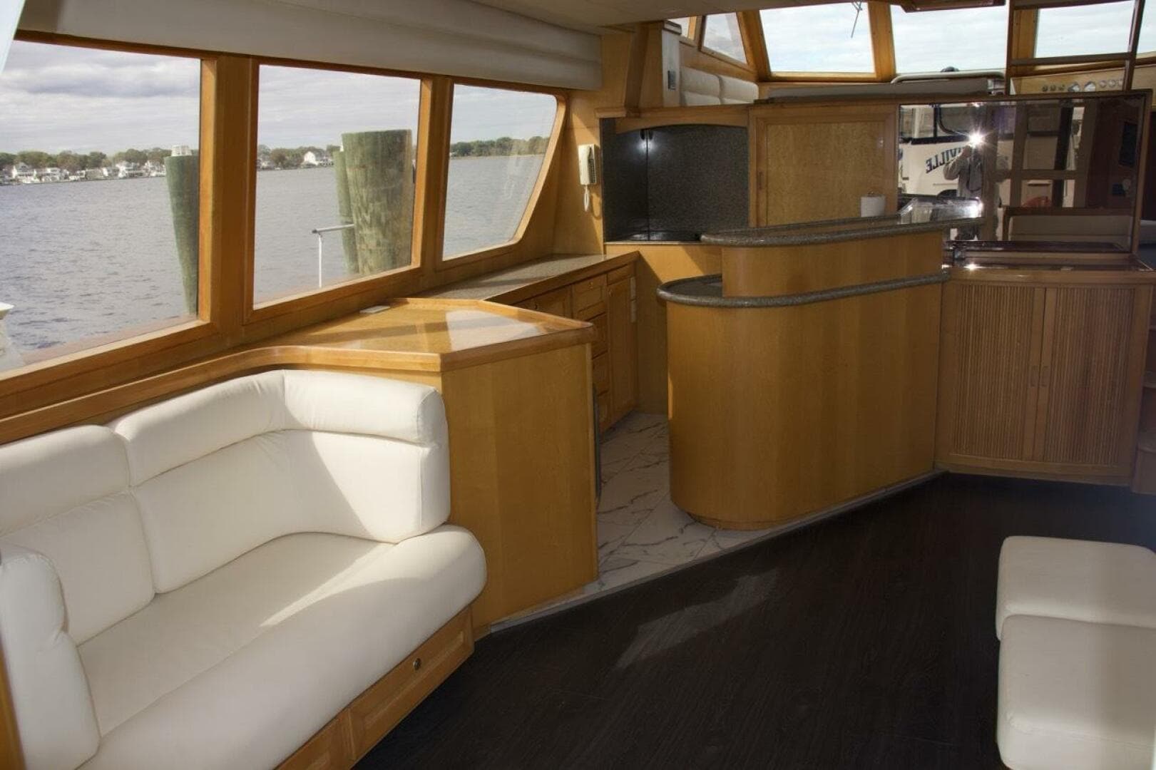2002 McKinna 57 Pilothouse