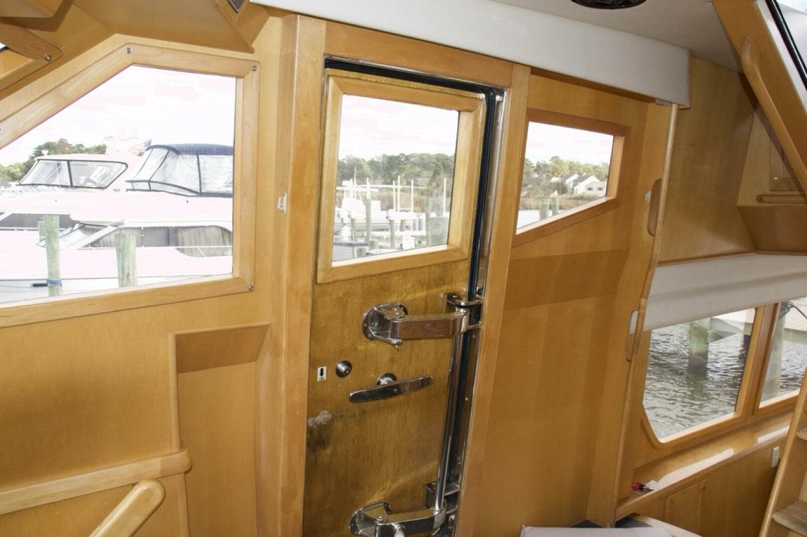 2002 McKinna 57 Pilothouse