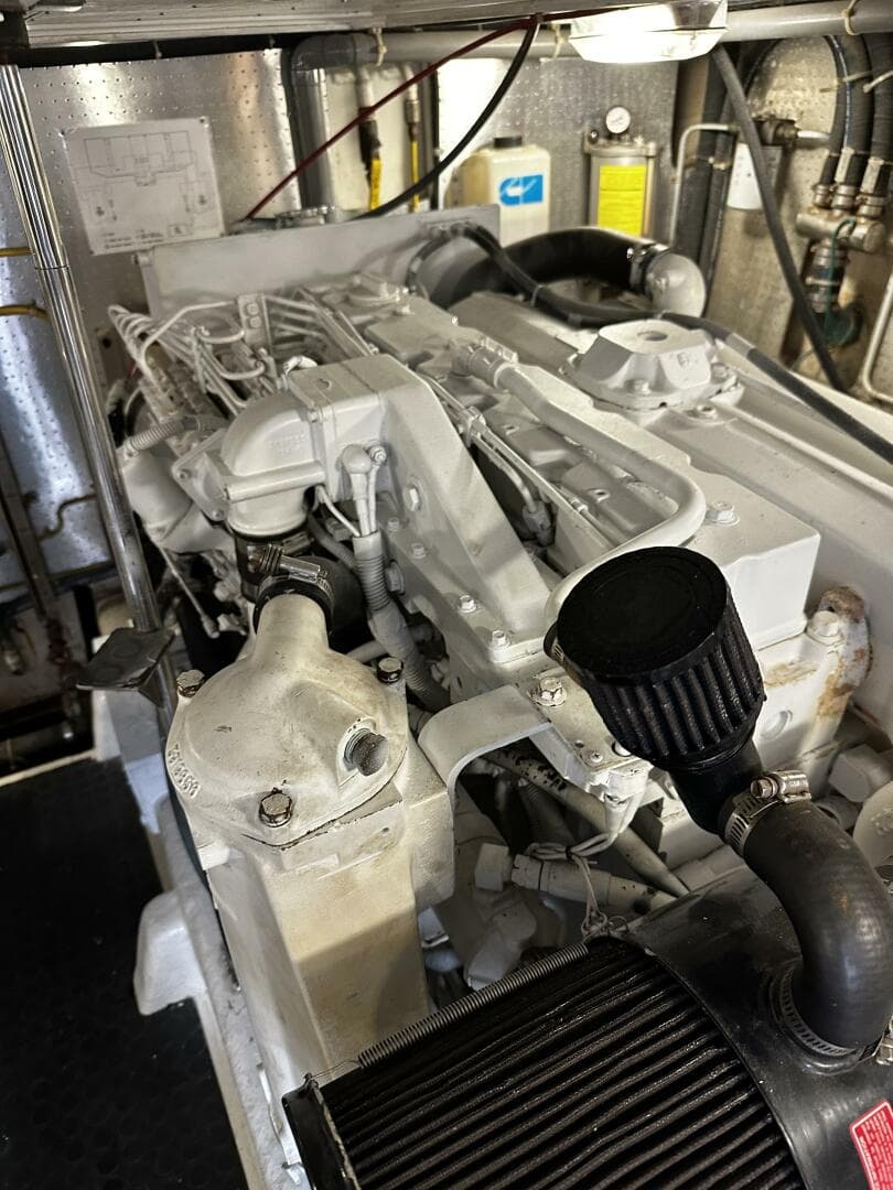 2002 McKinna 57 Pilothouse