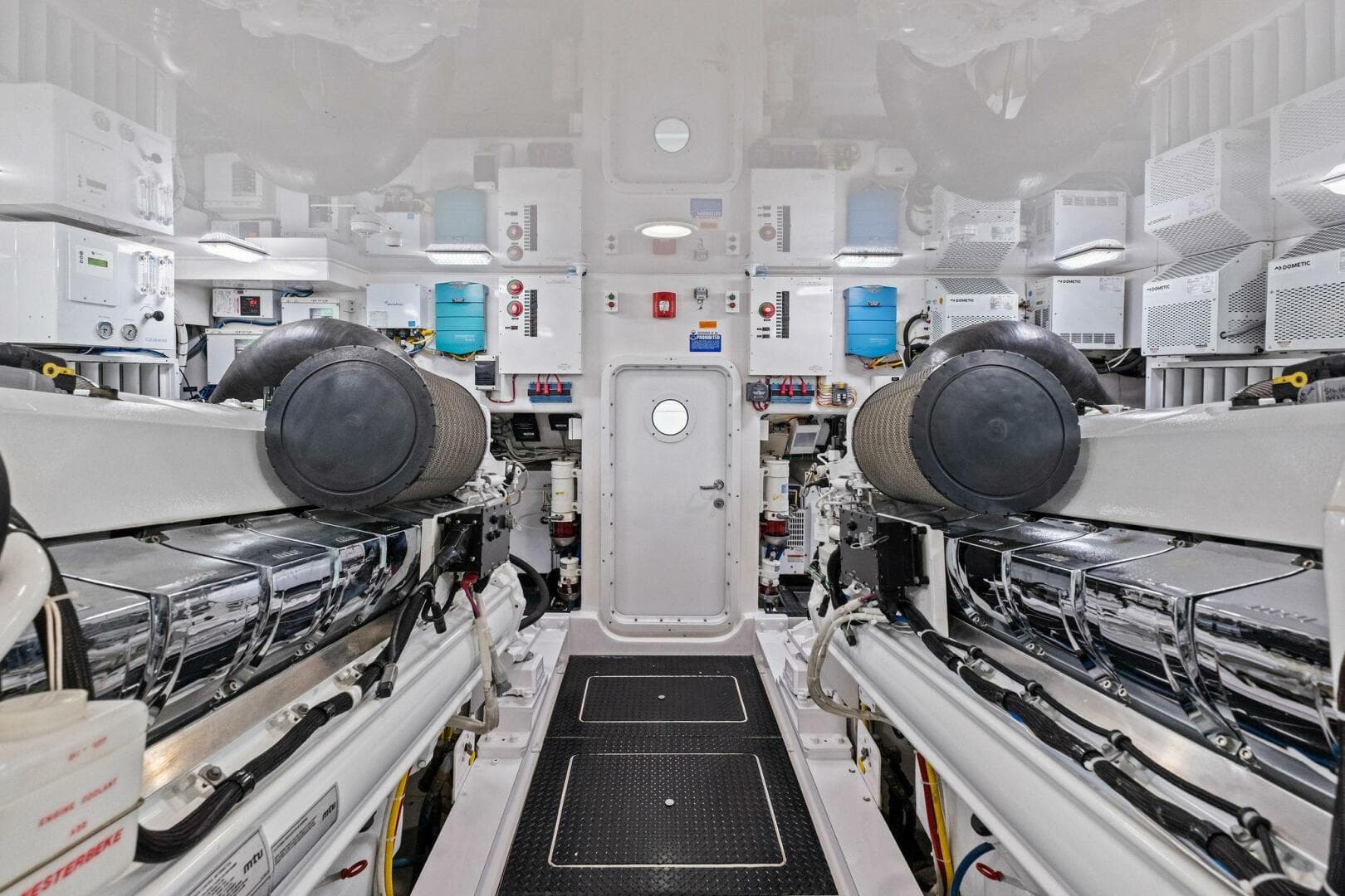 2012 82 Viking Convertible - Lady Di