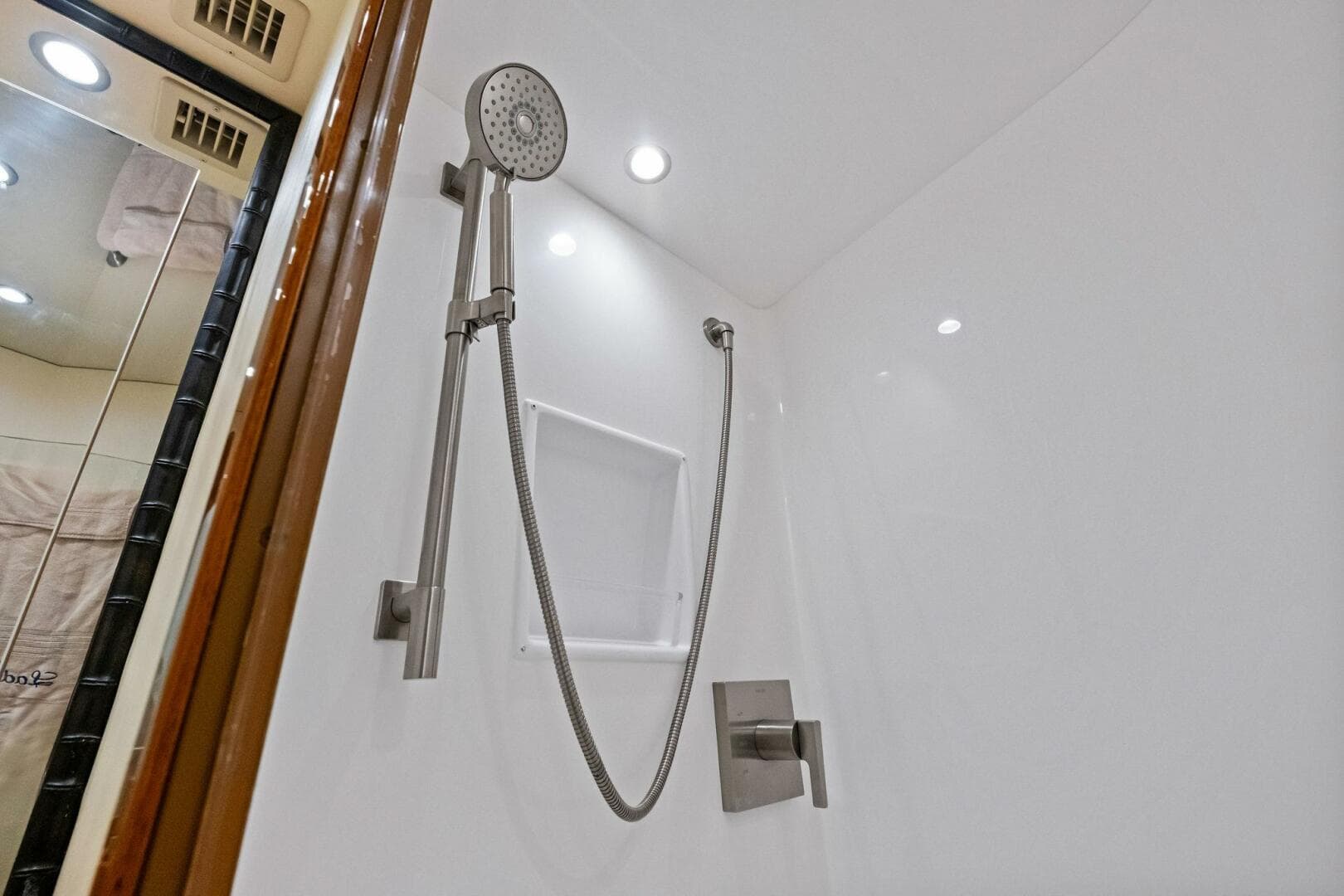 2012 82 Viking Convertible - Lady Di