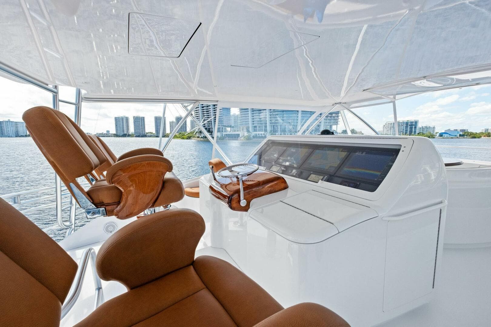 2012 82 Viking Convertible - Lady Di