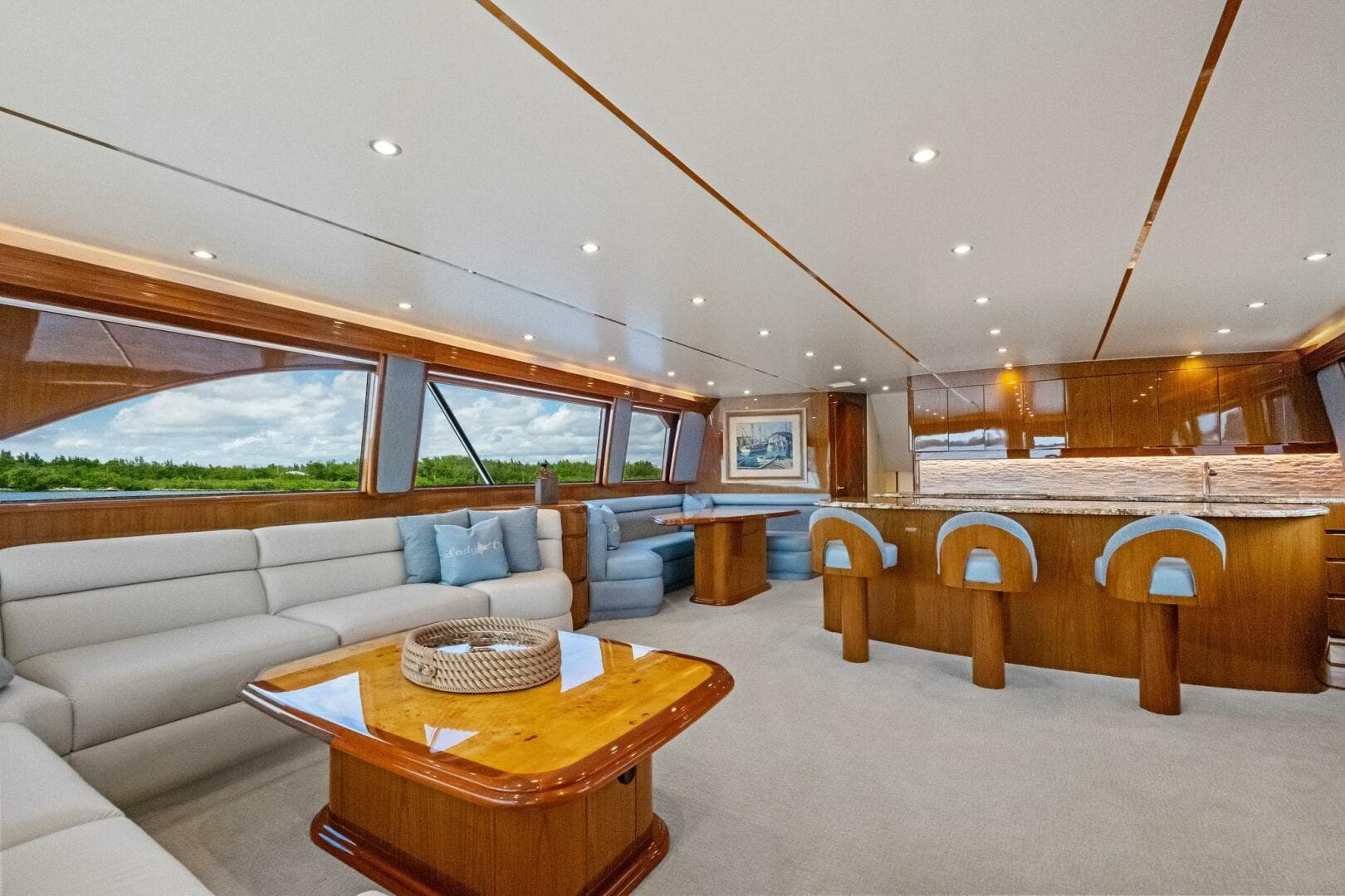 2012 82 Viking Convertible - Lady Di