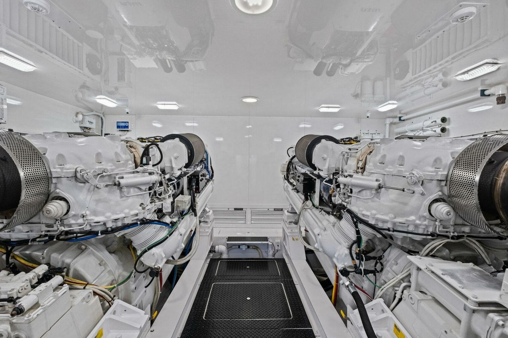 2012 82 Viking Convertible - Lady Di