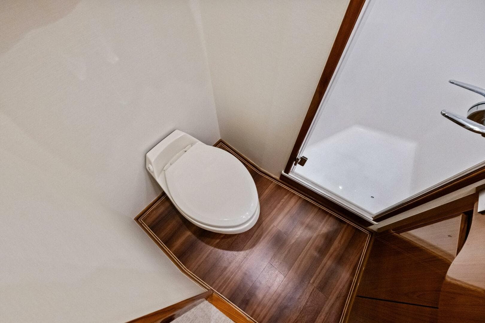 2012 82 Viking Convertible - Lady Di