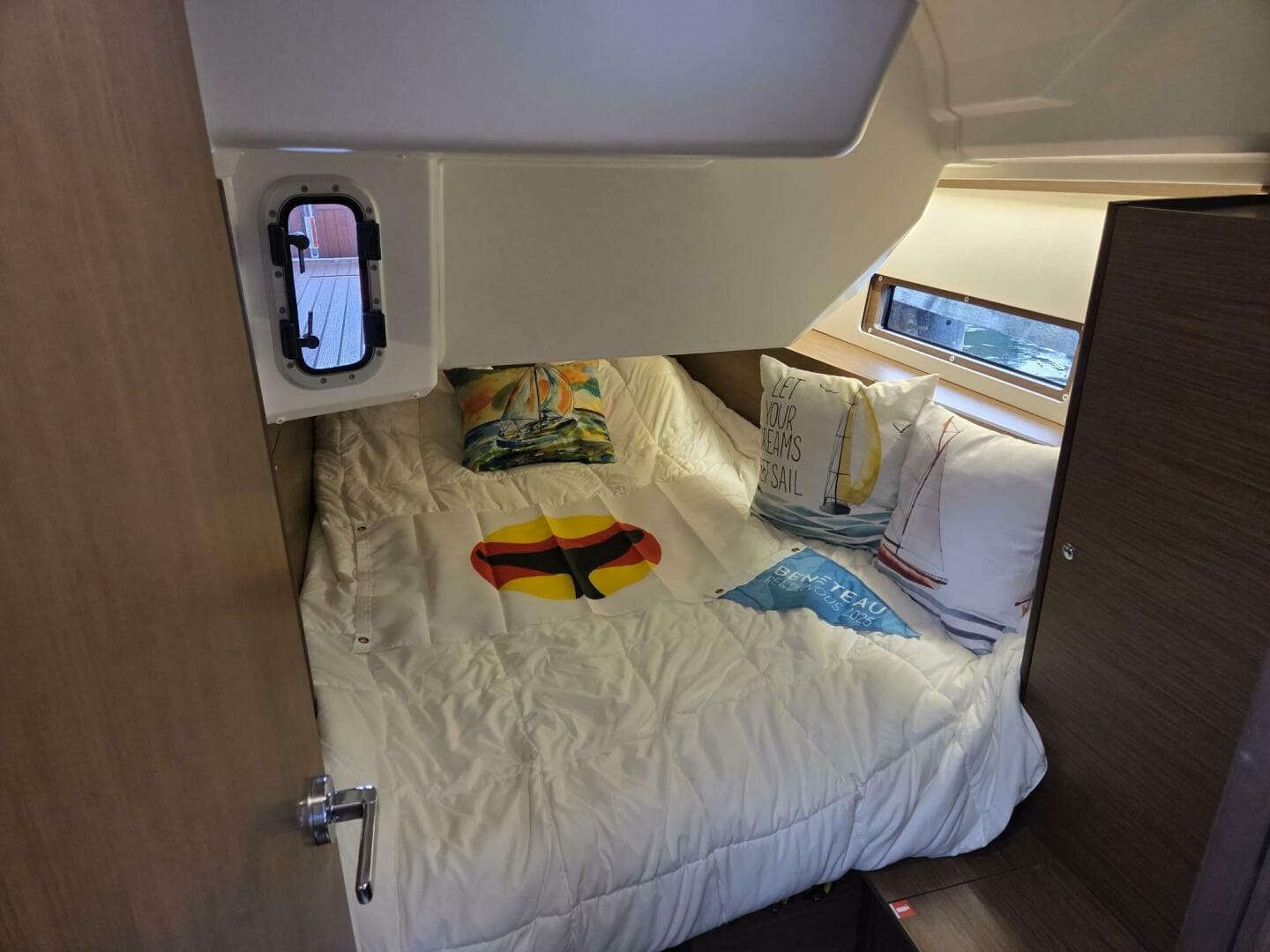 Aft Port Queen Berth