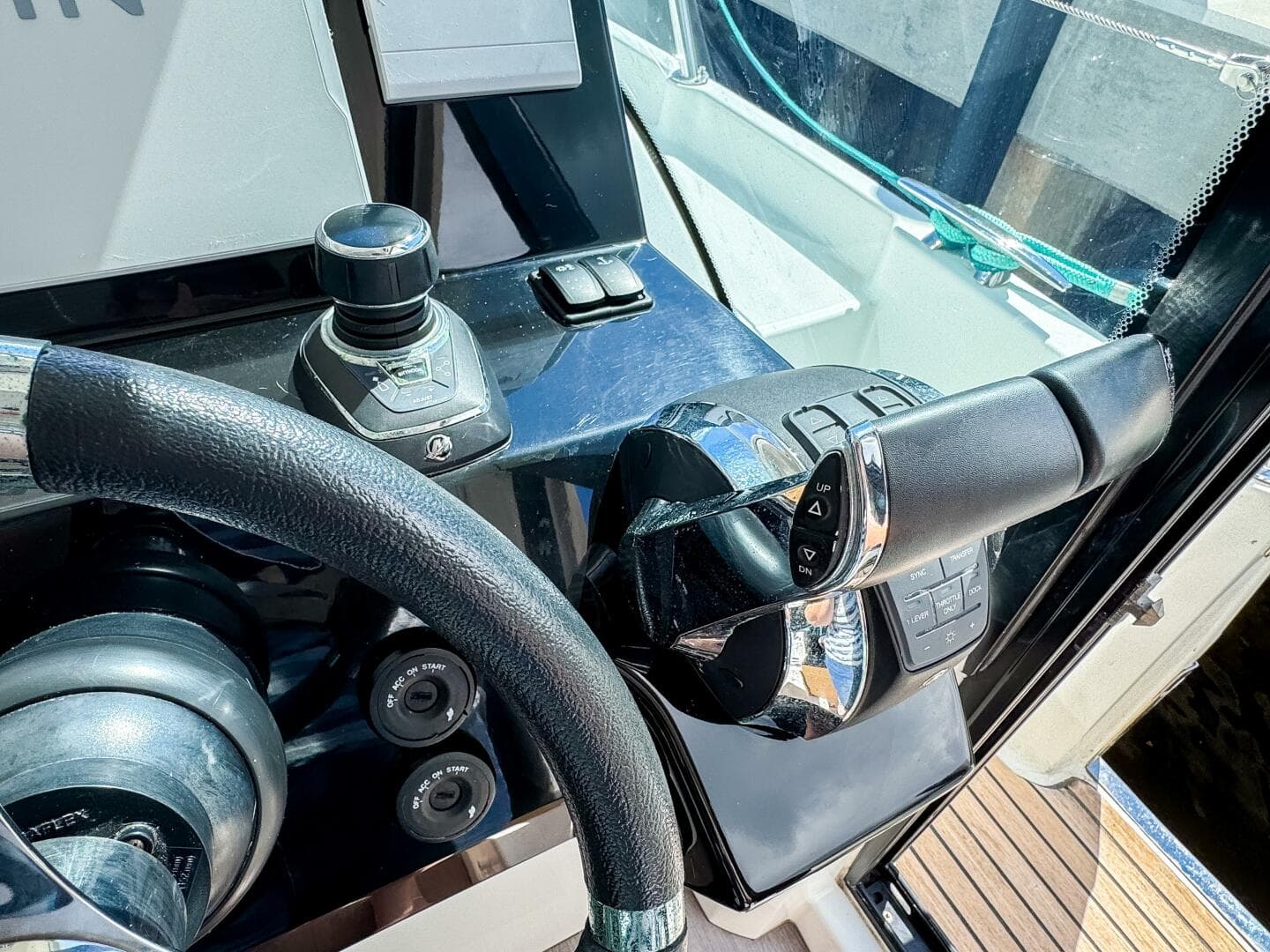 2022 Beneteau Antares 11