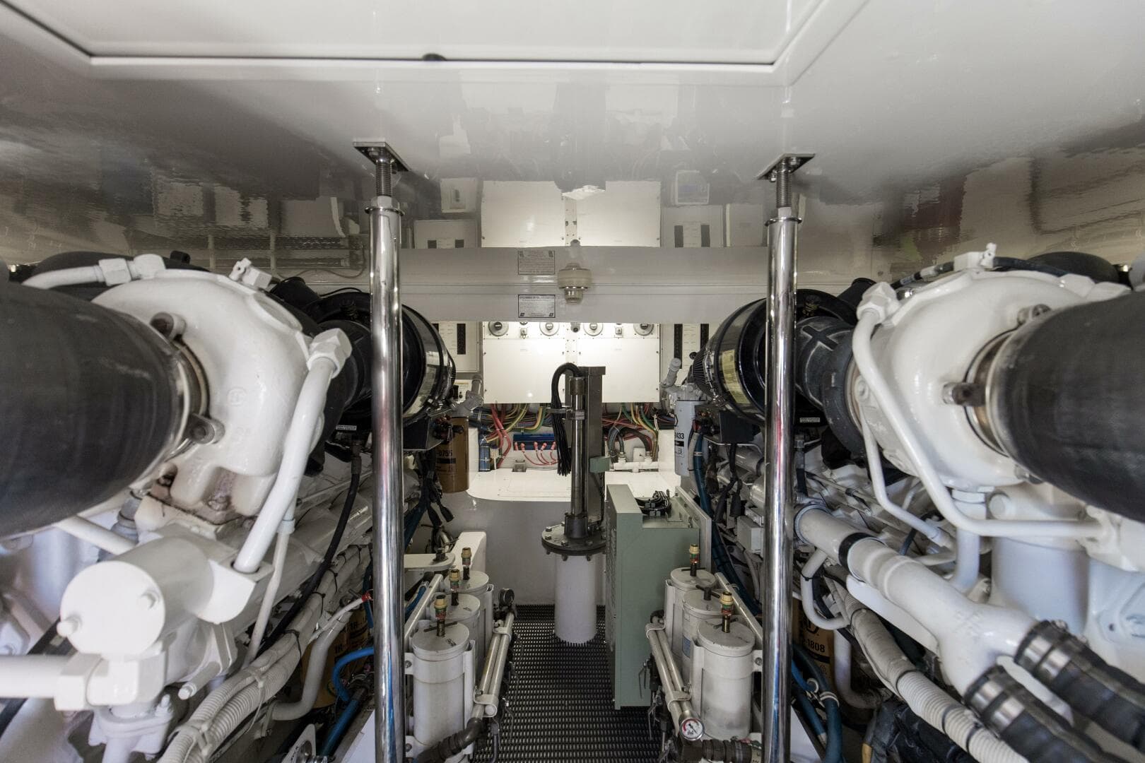 2008 60 Hatteras Blacksmith Engine Room