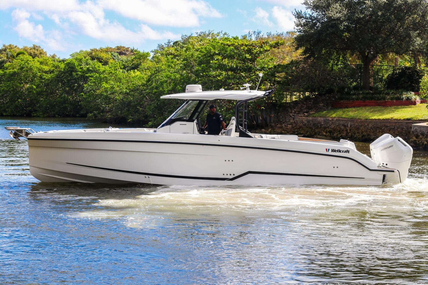 2026 Wellcraft 38 T-Top