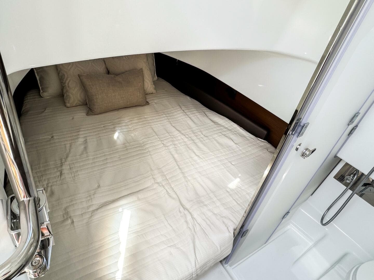 2026 Wellcraft 38 T-Top