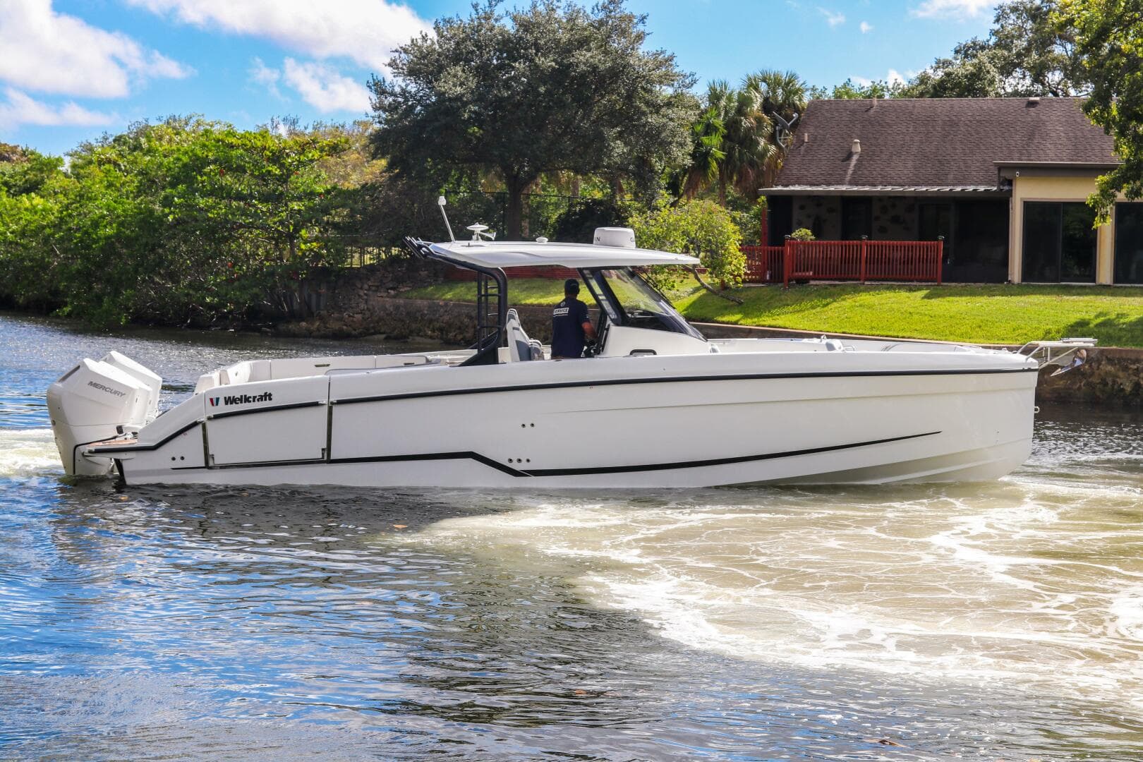 2026 Wellcraft 38 T-Top