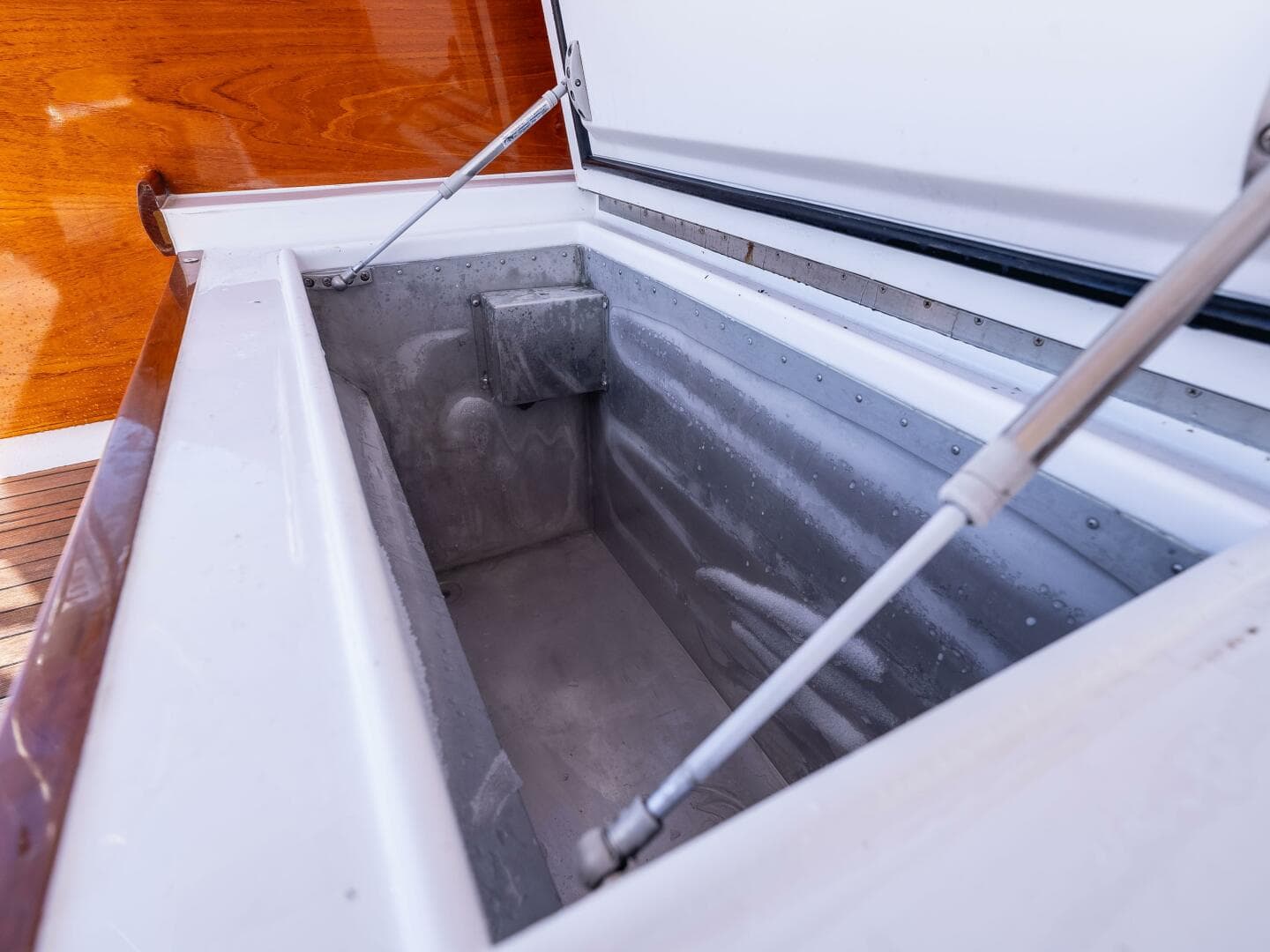 1981 Merritt 55 Convertible