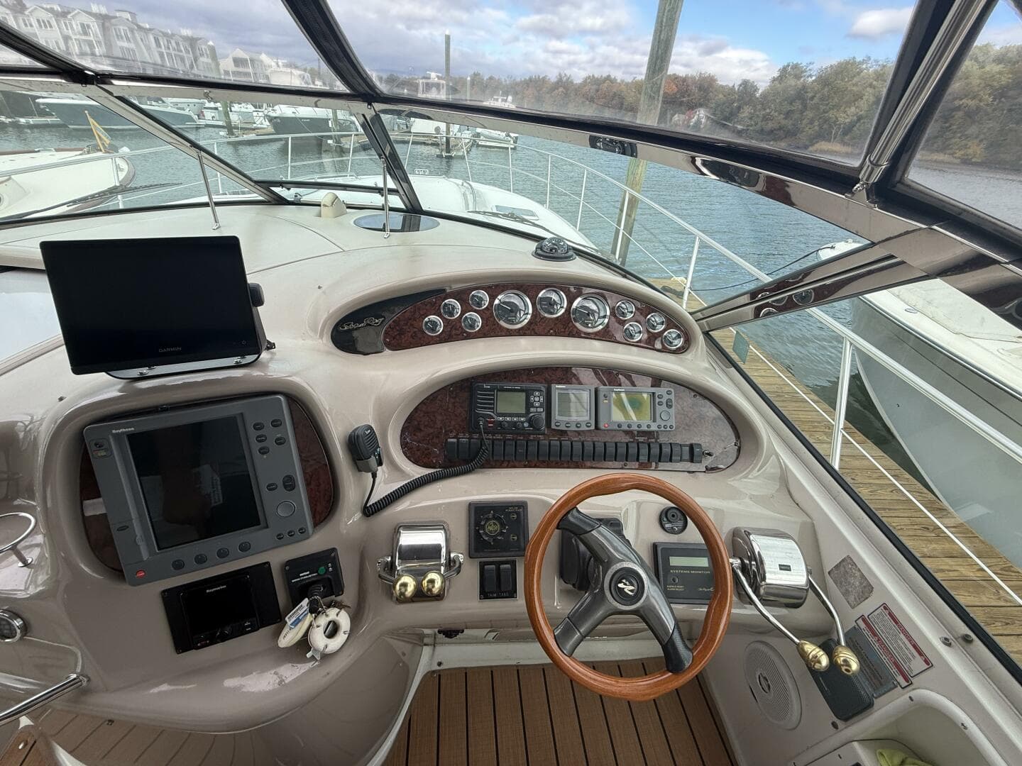 2001 Sea Ray 410 Sundancer