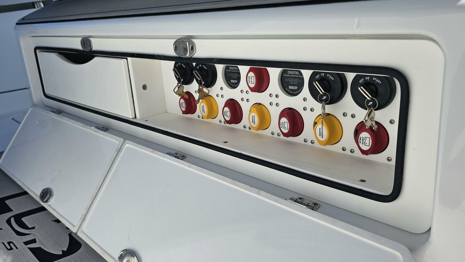 2025 Costa Custom 34SV