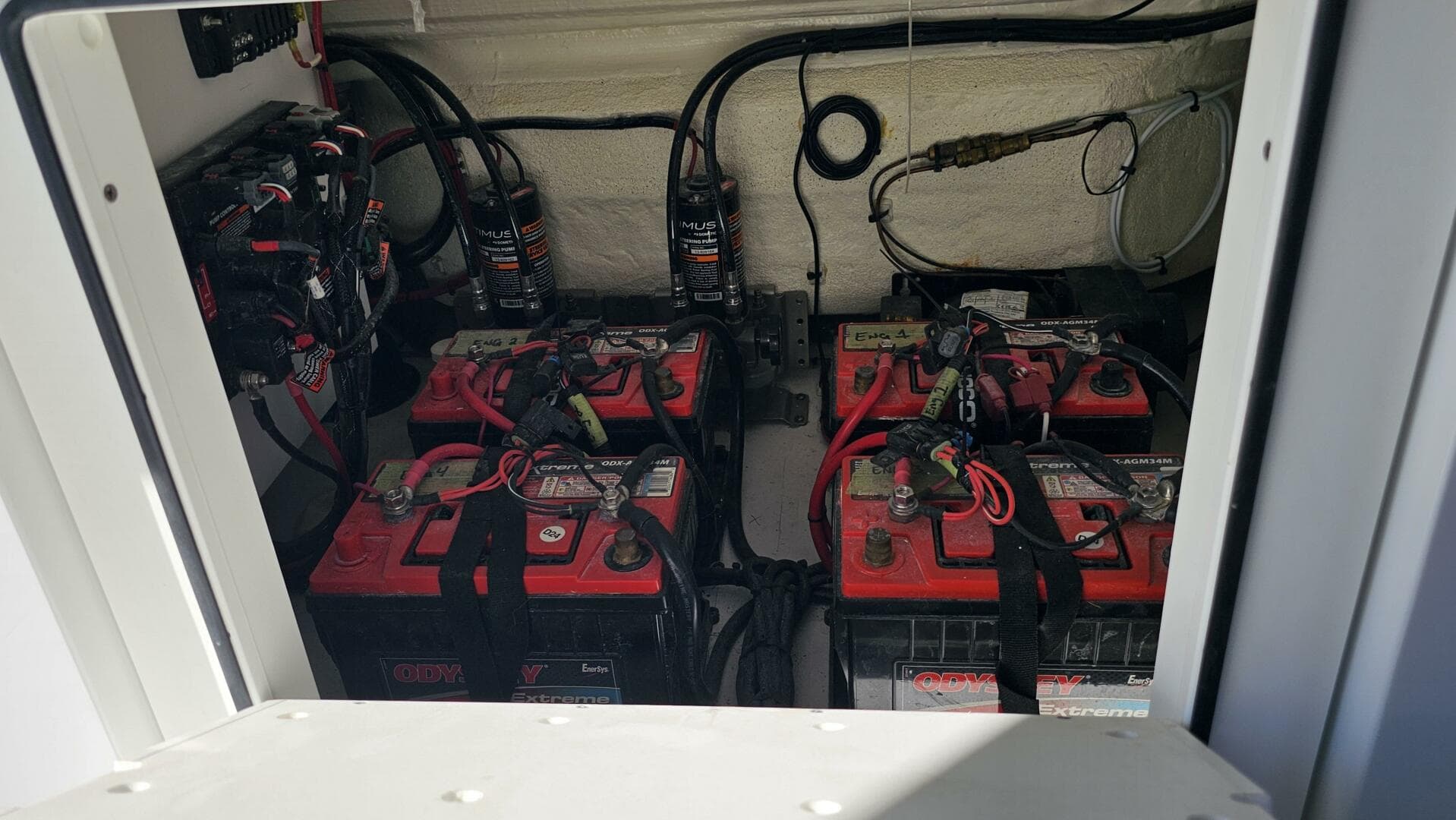 2025 Costa Custom 34SV