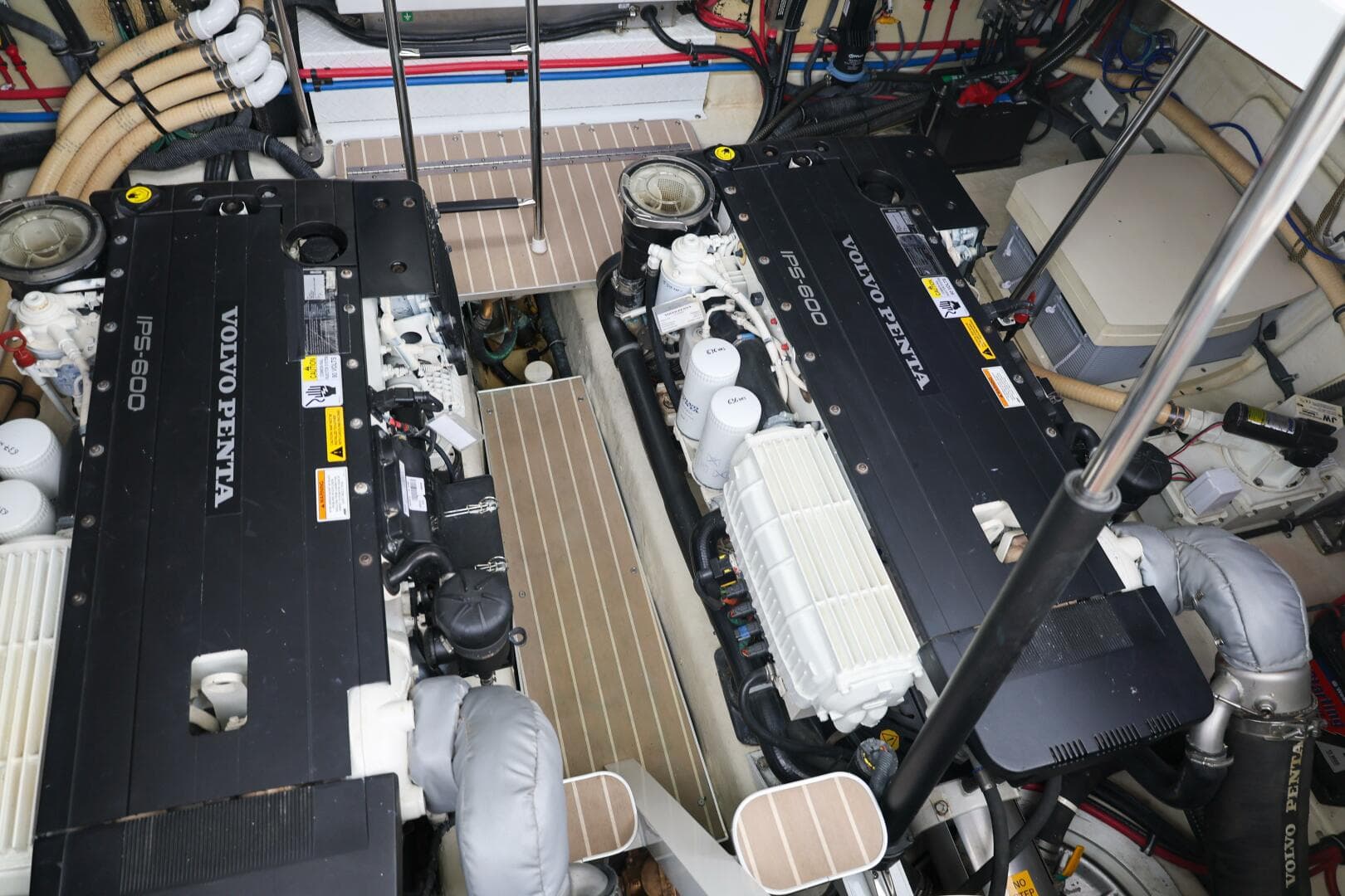 2013 Formula 45 Yacht