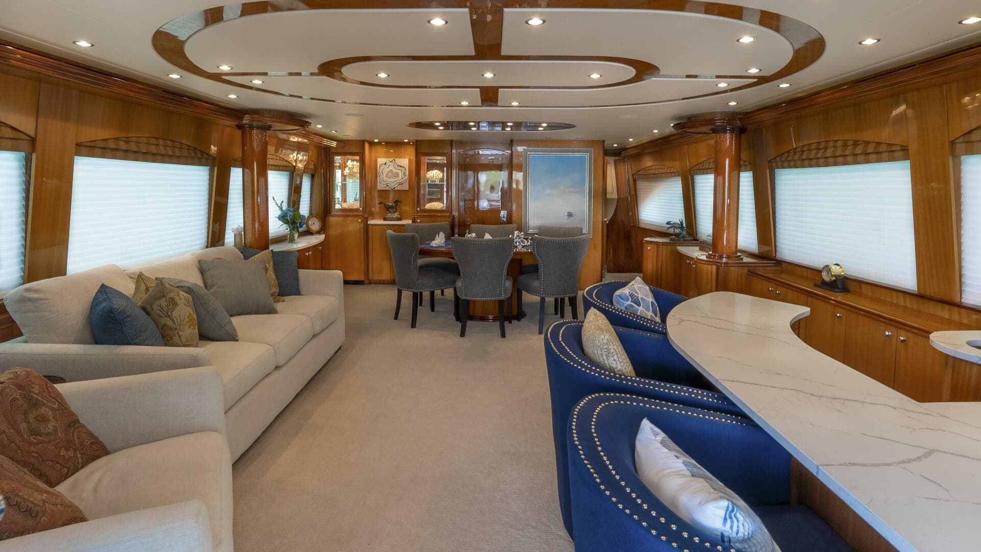 Hatteras 80 Gallopin- Salon