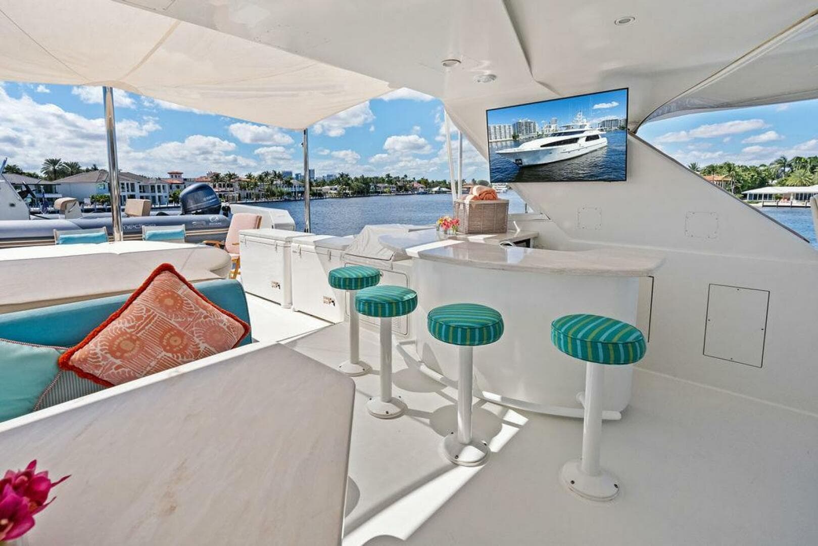 2001 West Bay 103 Sonship