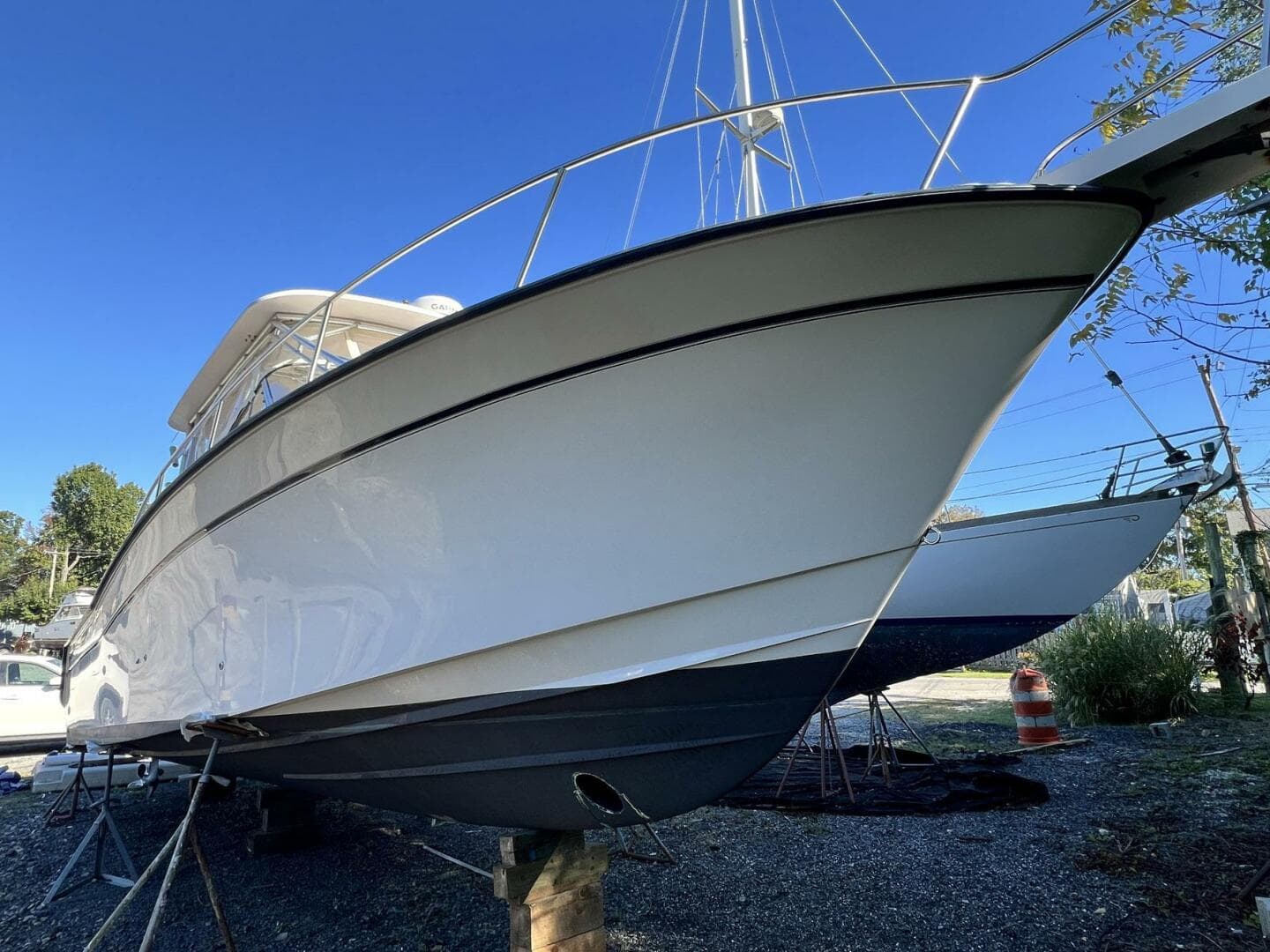 2004 Grady-White Express 330