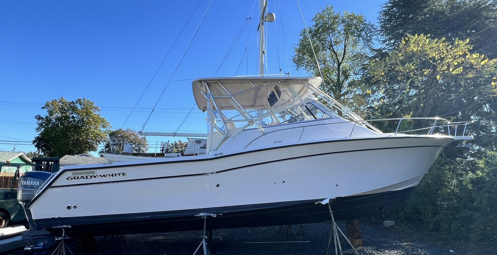 2004 Grady-White Express 330