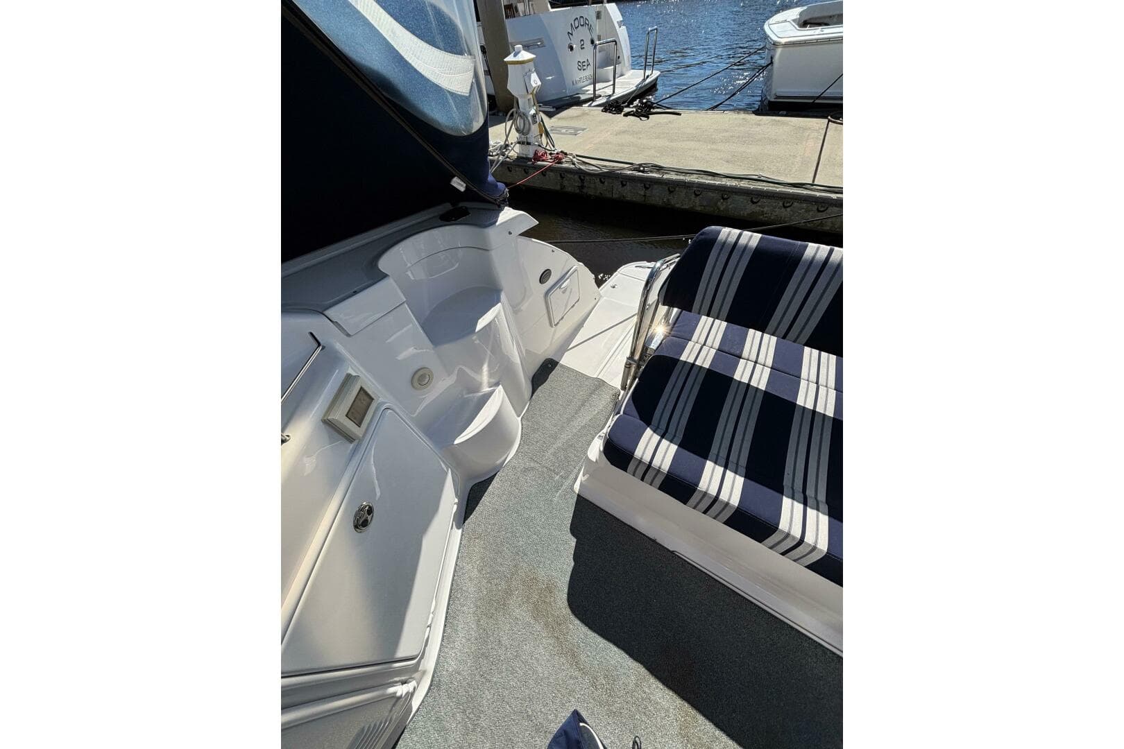 2007 Regal 3760 Sportyacht