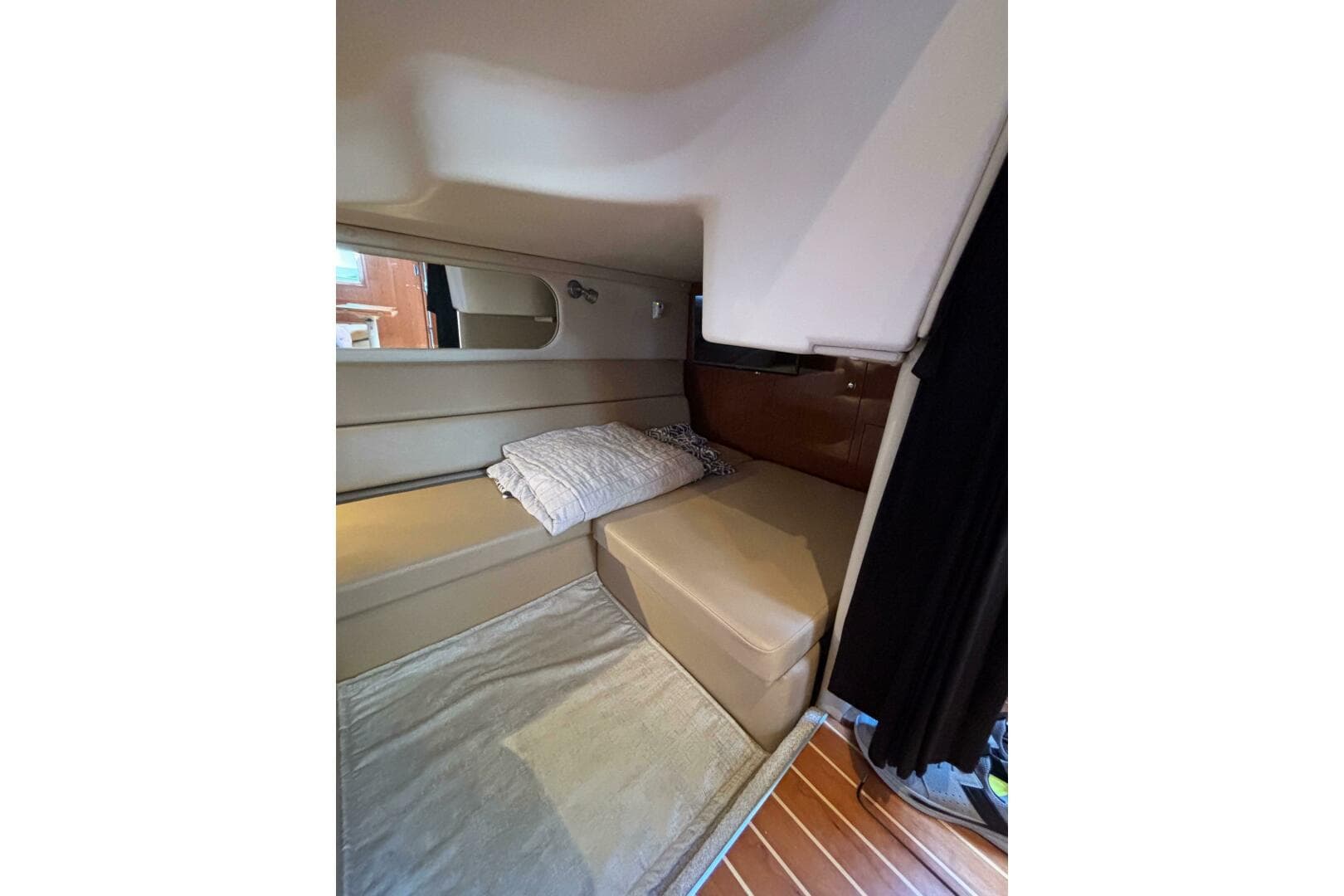 2007 Regal 3760 Sportyacht