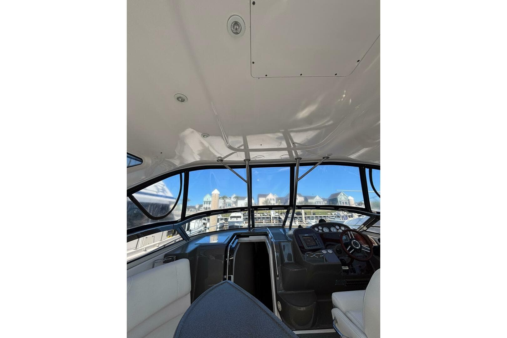 2007 Regal 3760 Sportyacht