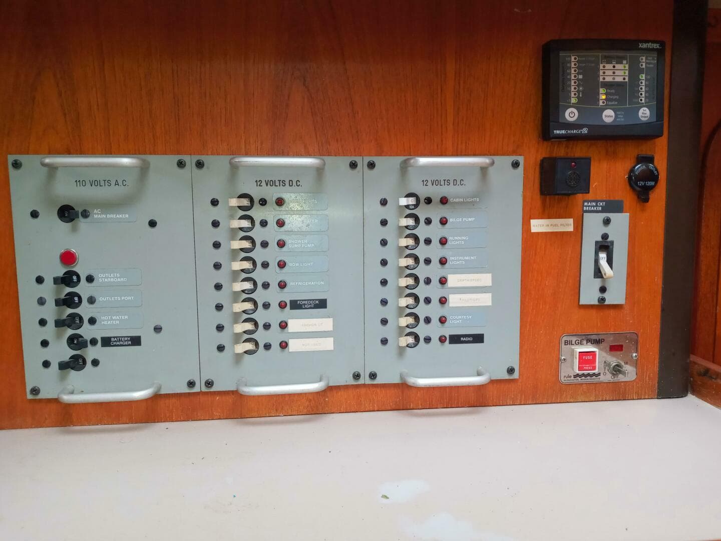 1982 C&C Landfall 35