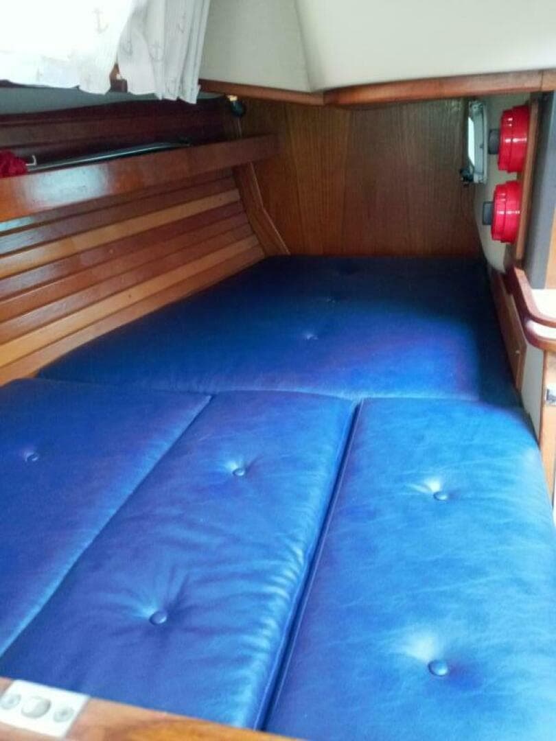 1982 C&C Landfall 35