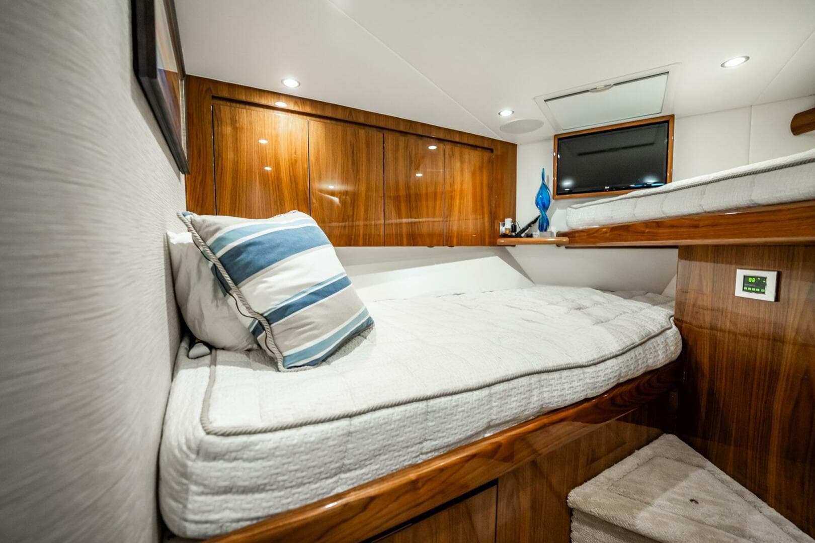 2021 Viking 54 Viking