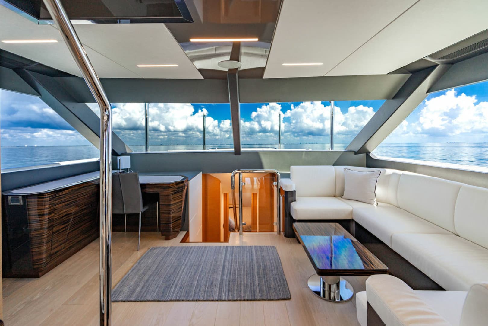 2020 Ocean Alexander 84R