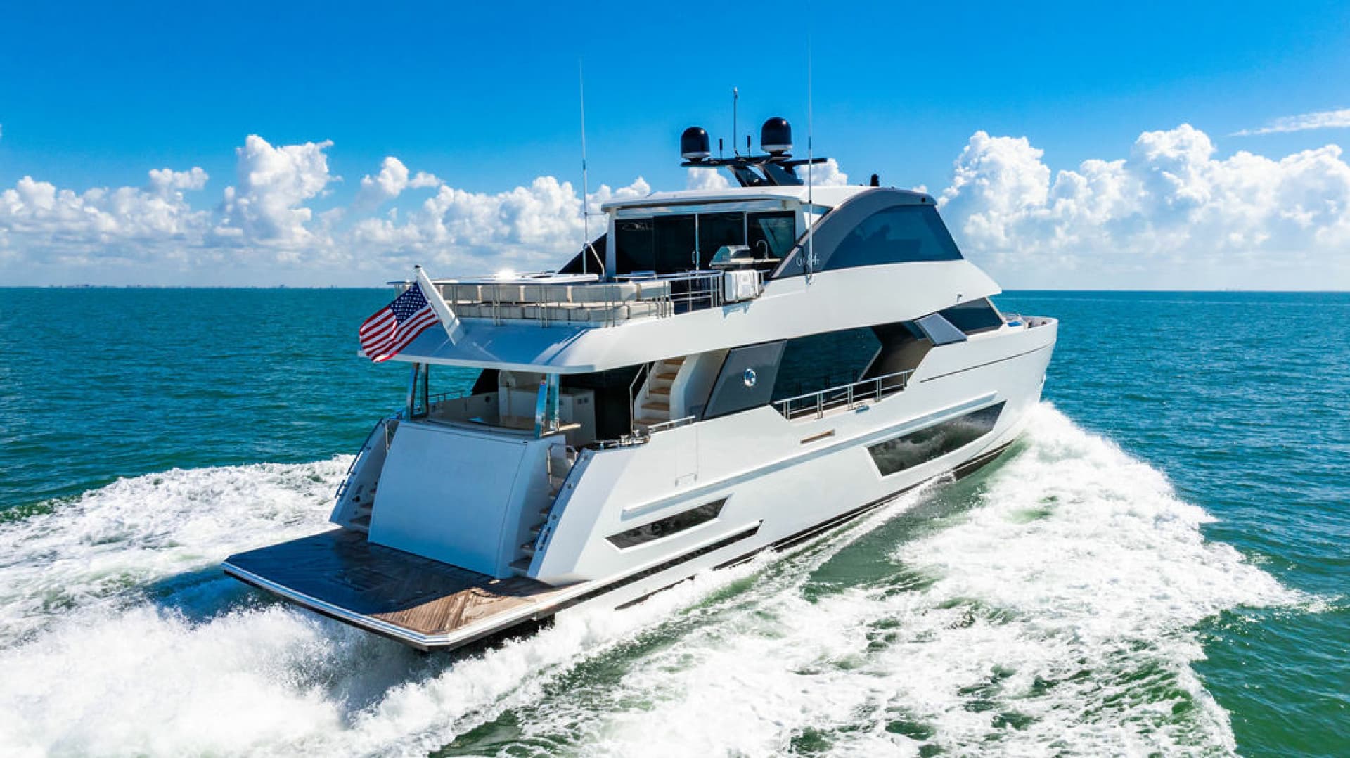 2020 Ocean Alexander 84R