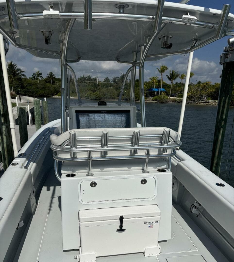 2020 Contender 28 Sport