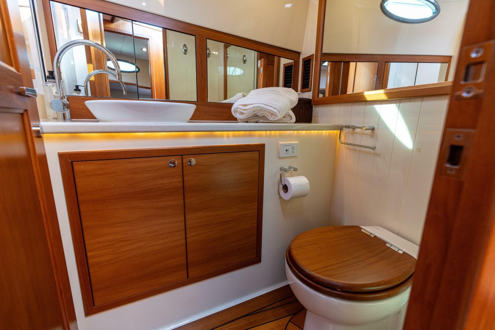 2016 Palm Beach Motor Yachts PB50