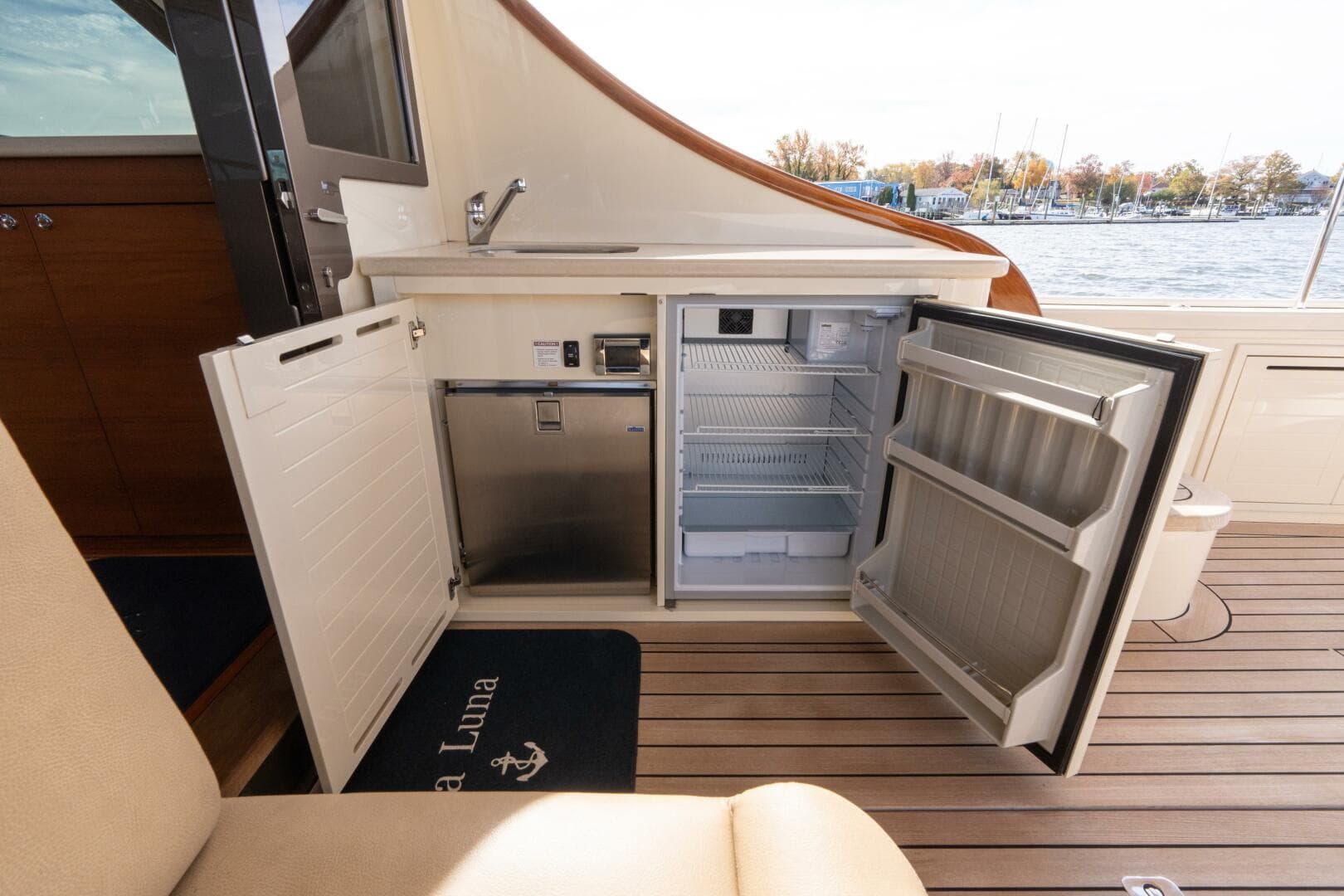 2016 Palm Beach Motor Yachts PB50