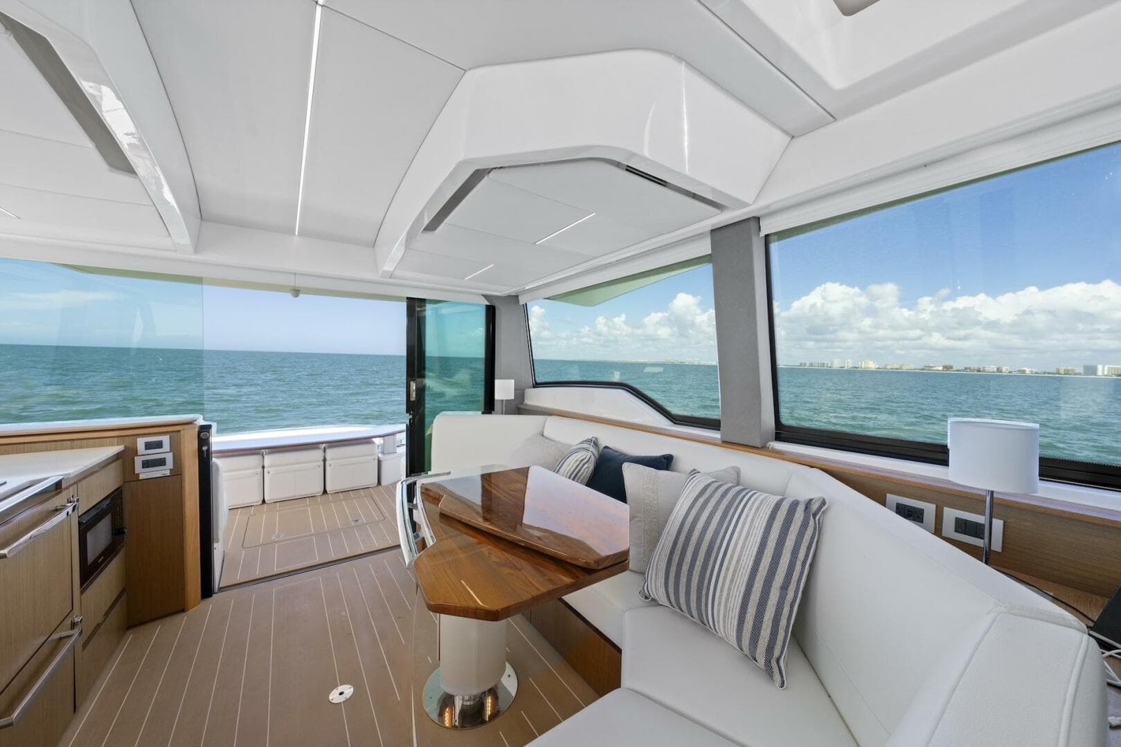 2023 Tiara Yachts EX 60