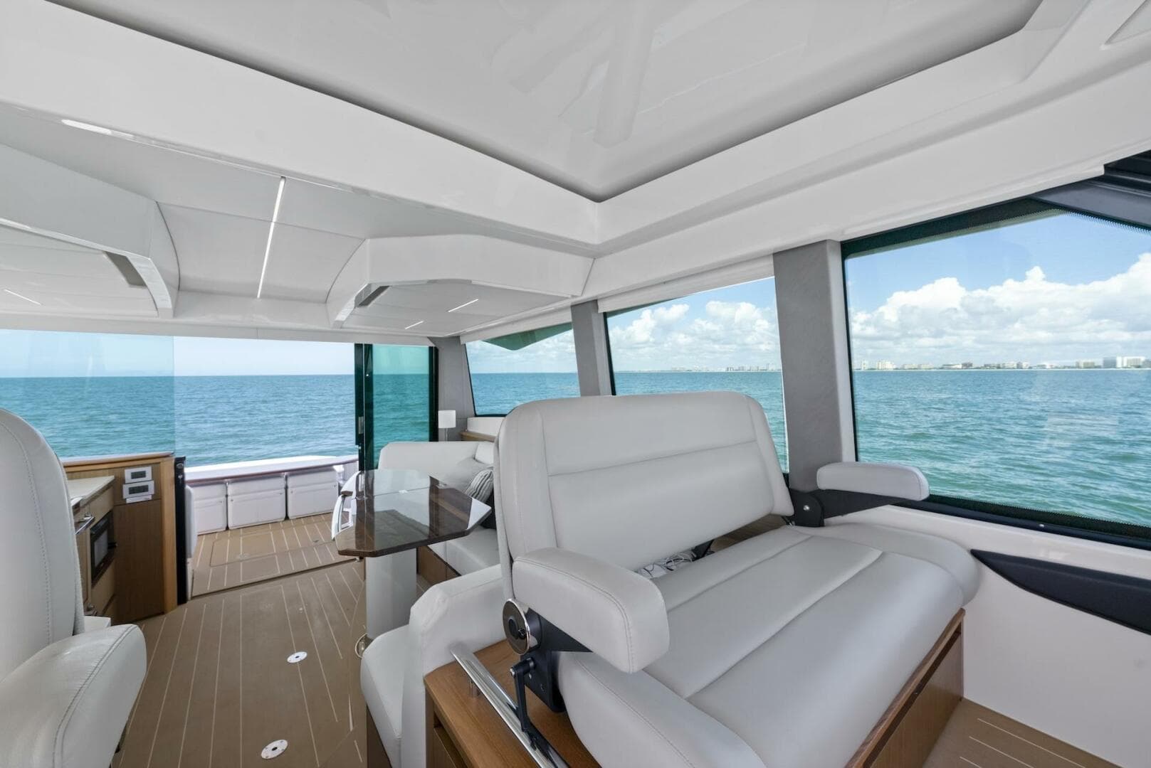 2023 Tiara Yachts EX 60