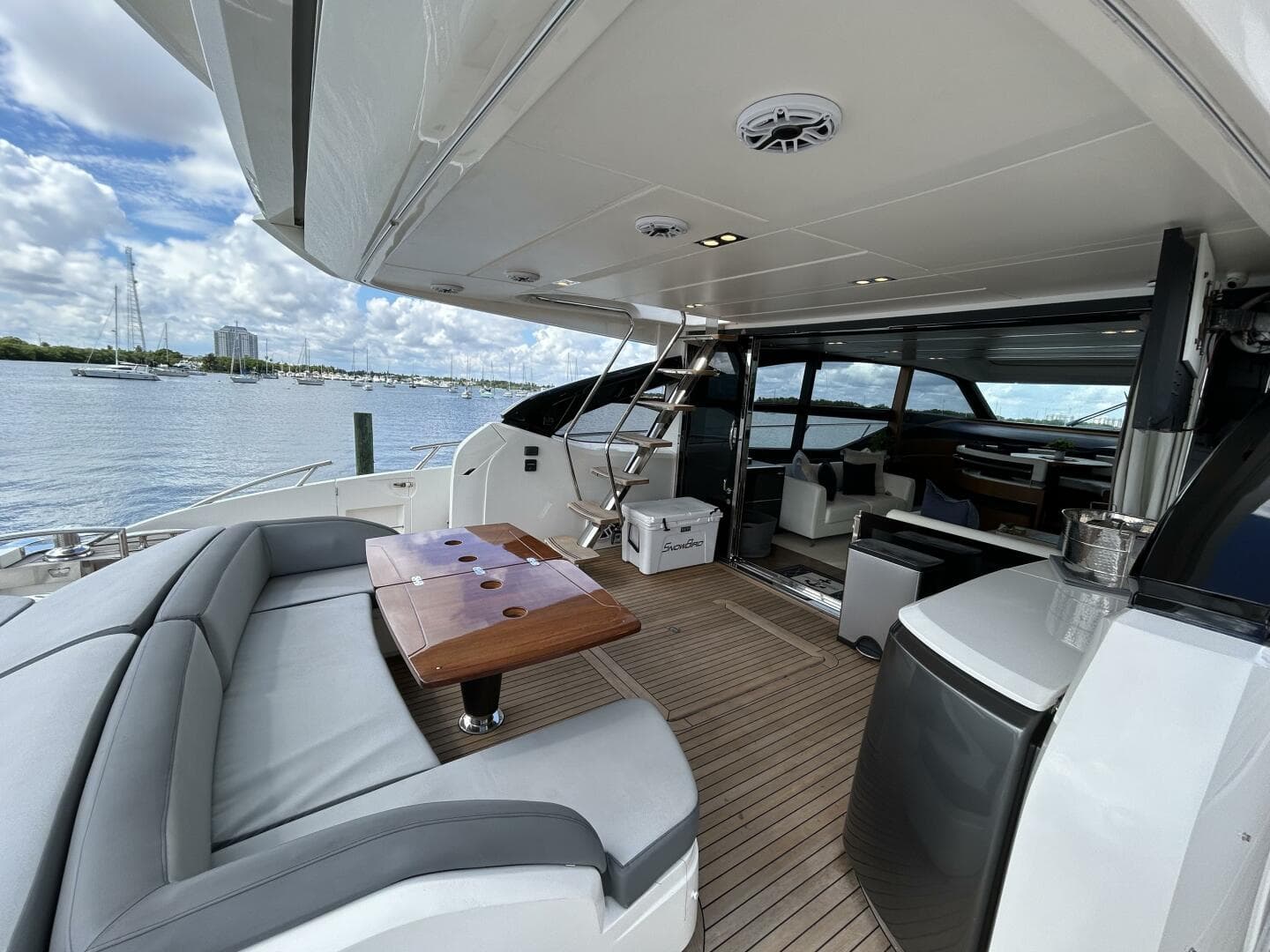 2014 Princess S72