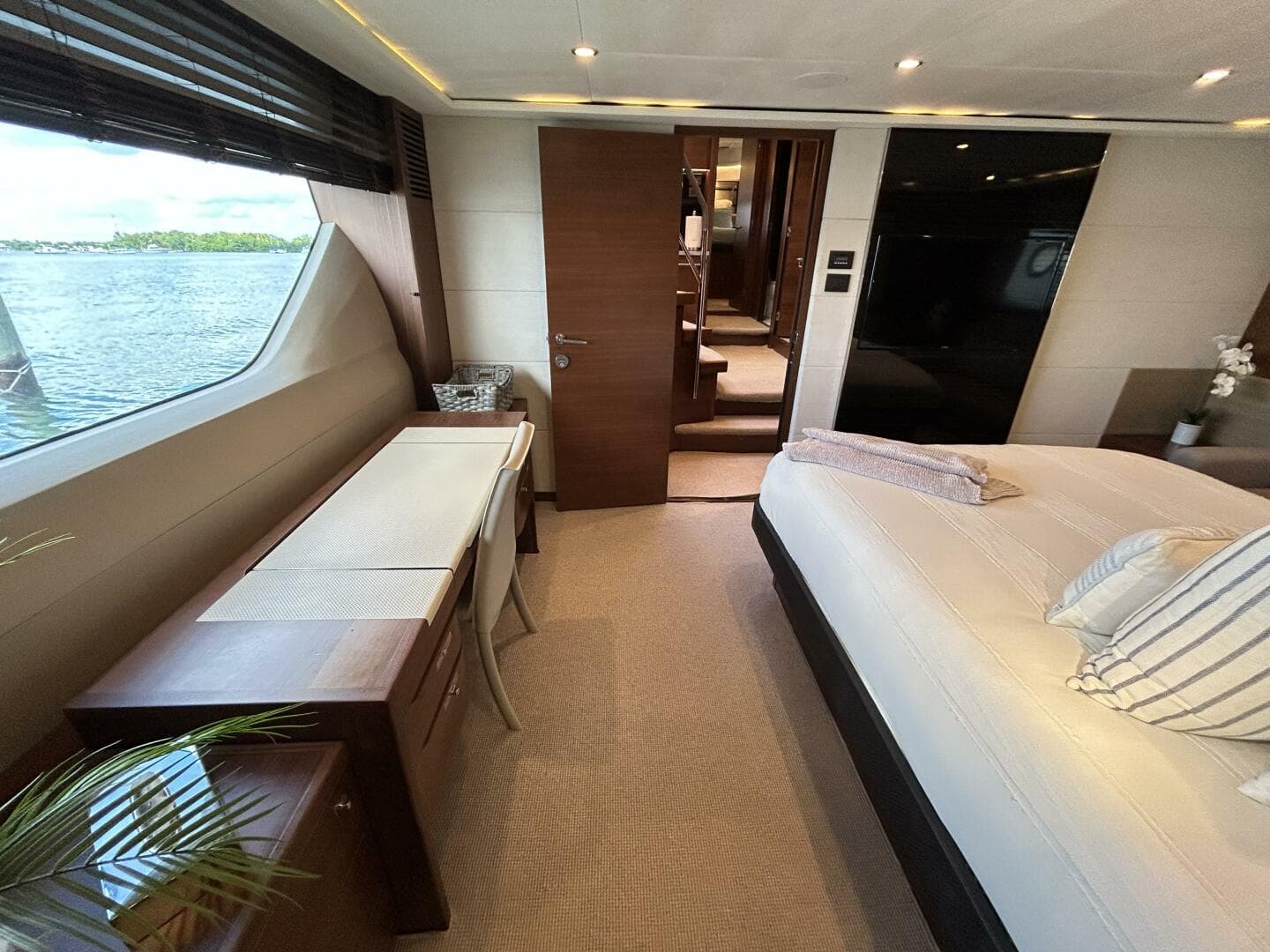 2014 Princess S72