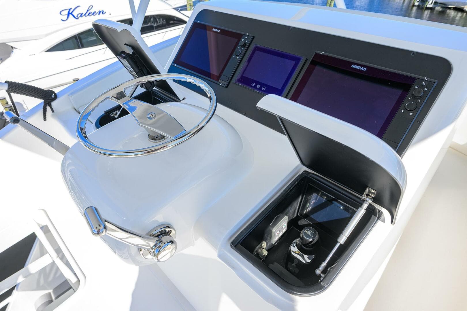 Viking 72 - Corintios - Exterior Skybridge