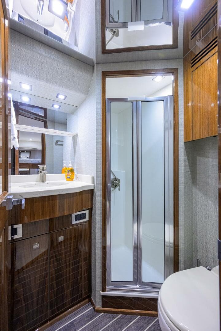 Viking 72 - Corintios - Interior Head