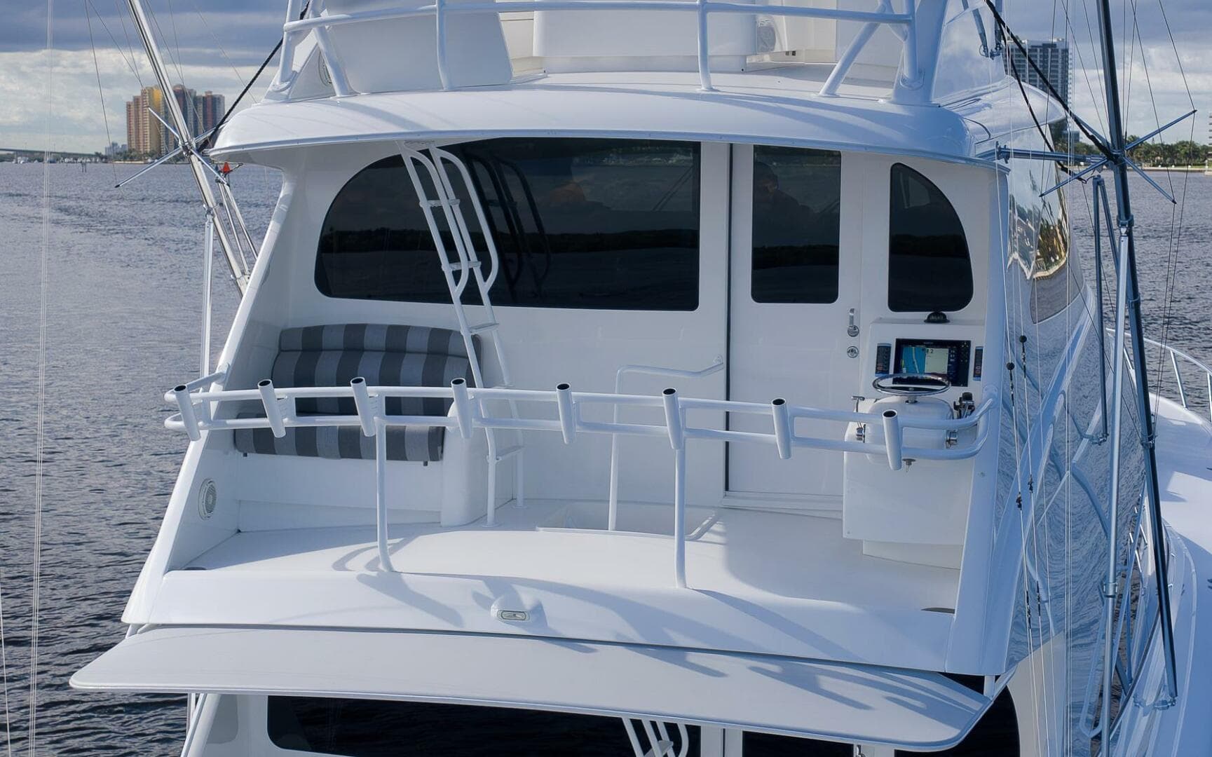 Viking 72 - Corintios - Exterior Flybridge