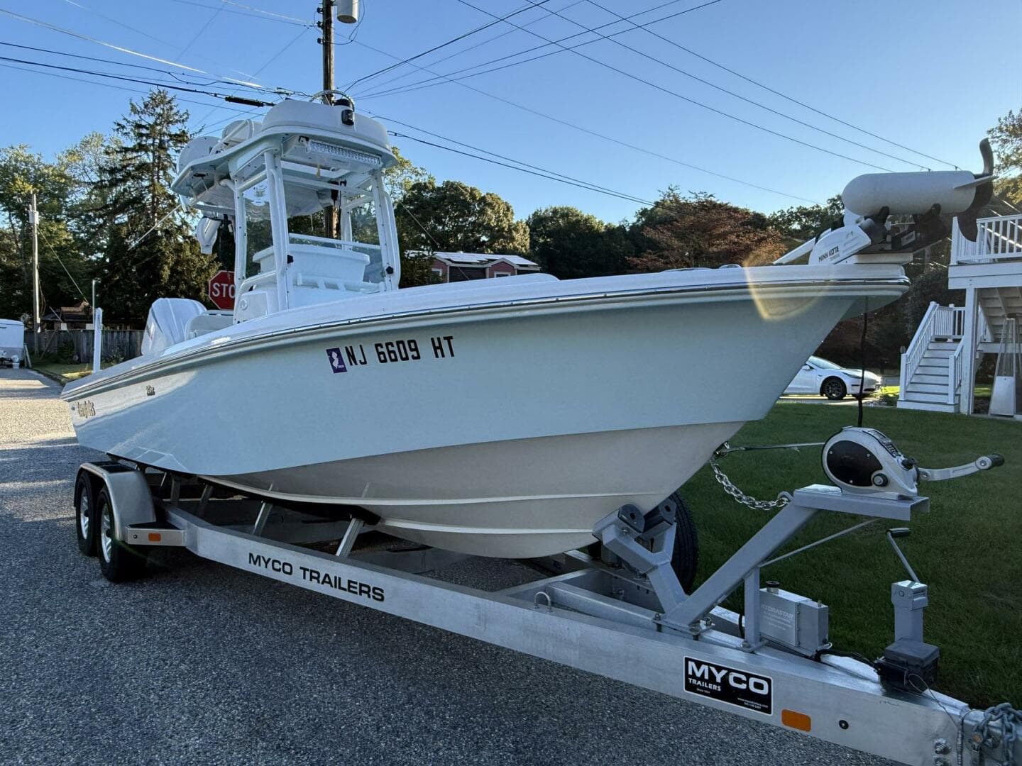 2023 Everglades 243 Center Console