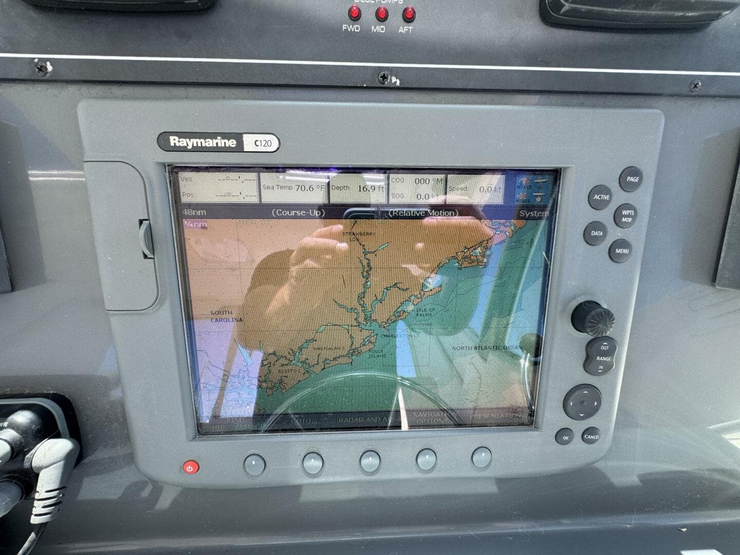 2005 Tiara Yachts 3200 Open