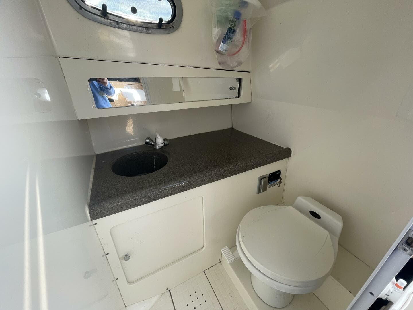 2001 Boston Whaler 285 Conquest