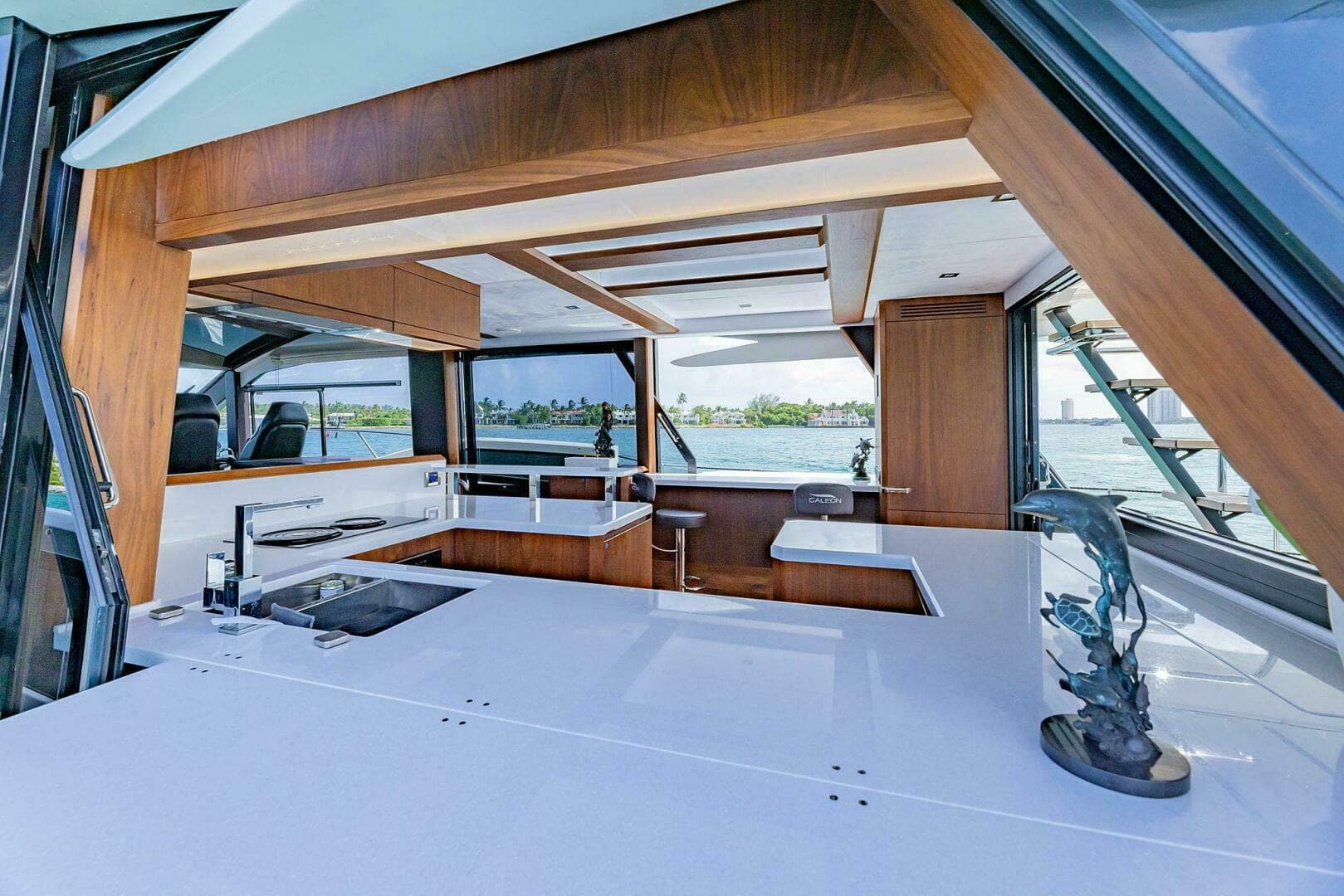 2019 Galeon 640 FLY