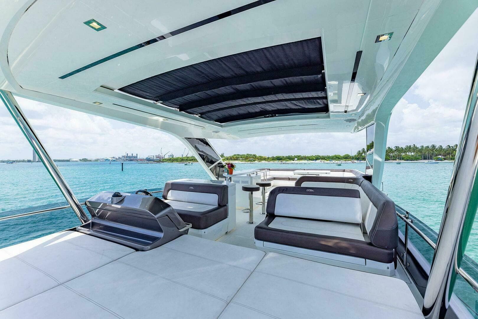2019 Galeon 640 FLY