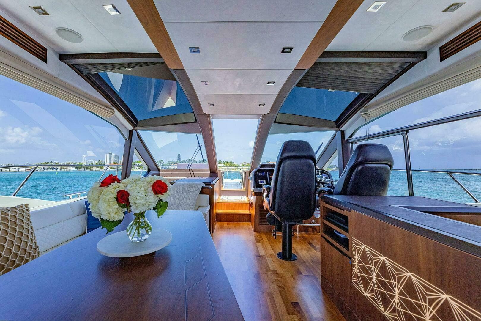 2019 Galeon 640 FLY