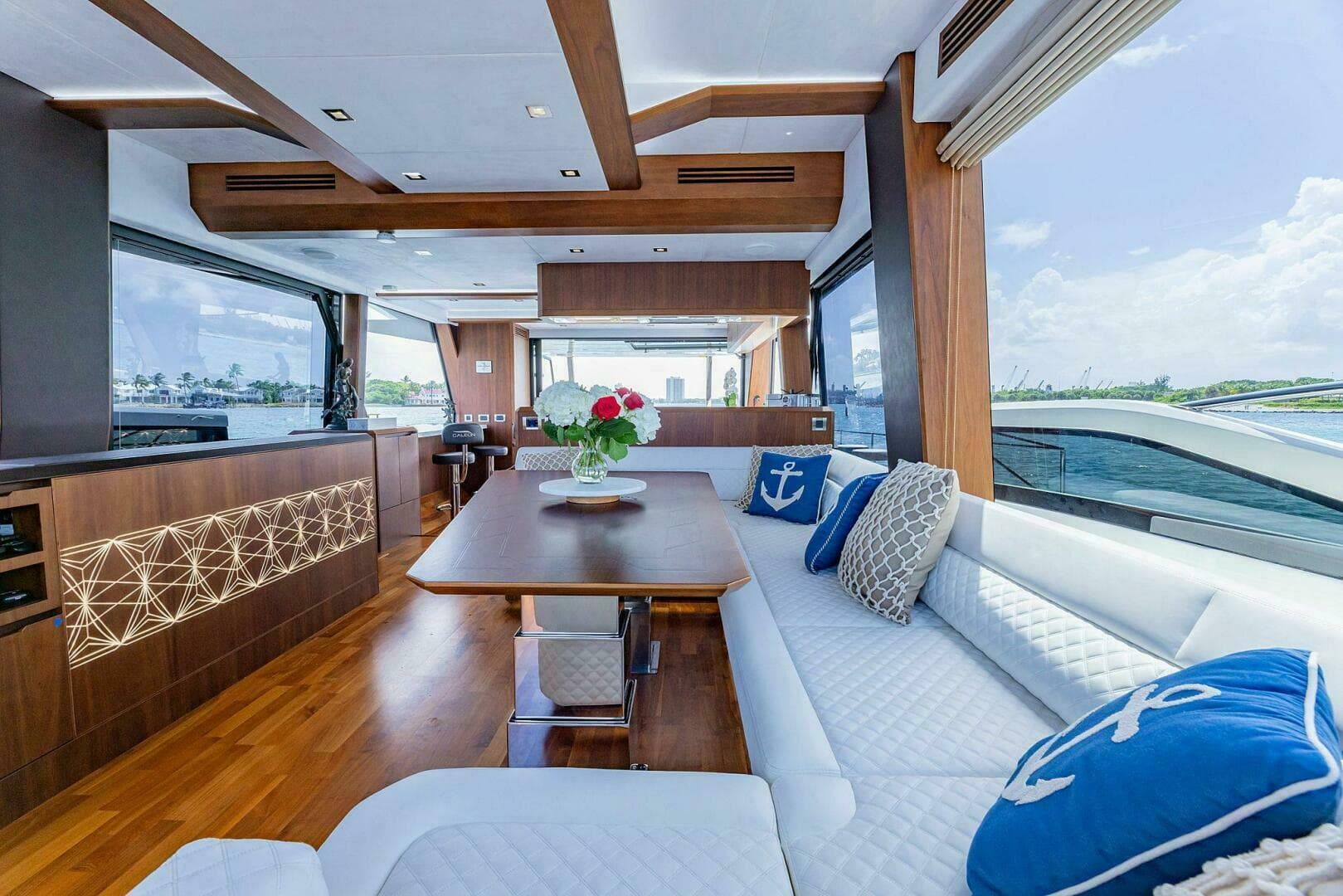 2019 Galeon 640 FLY